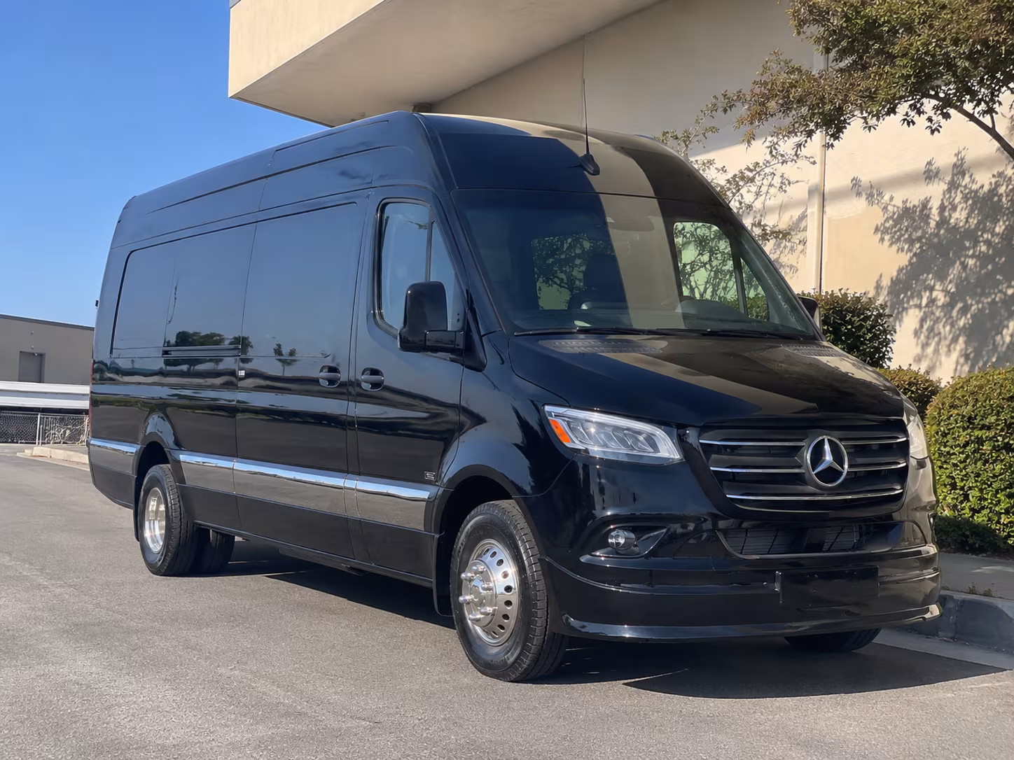 bus rental options for largo trips
