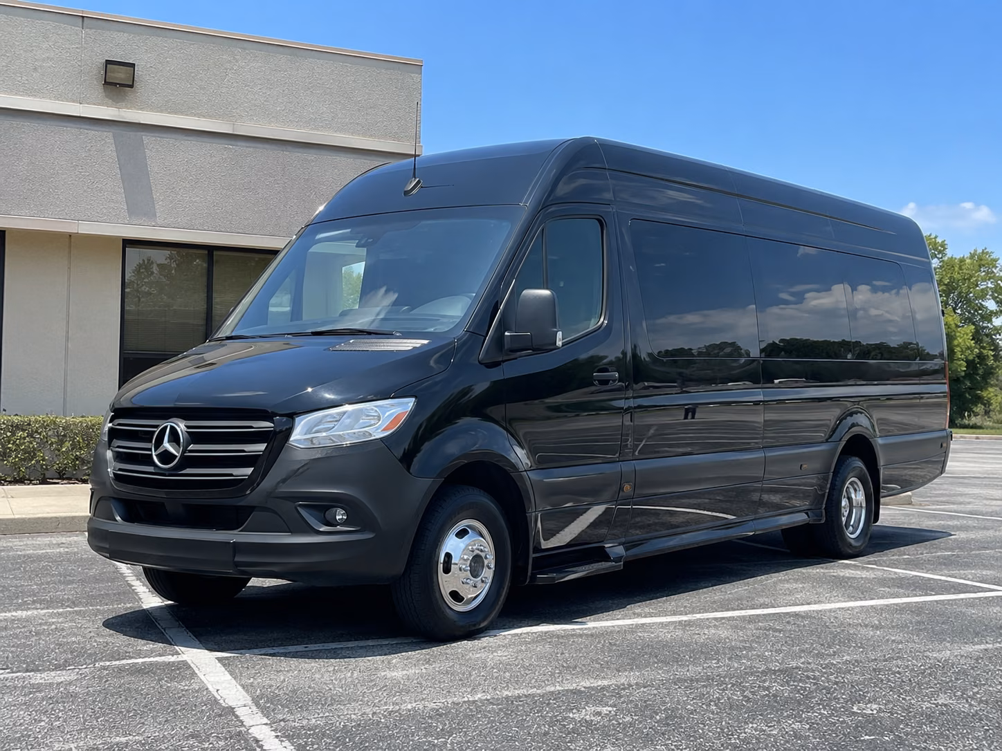 find transportation for your next airport transfer 5