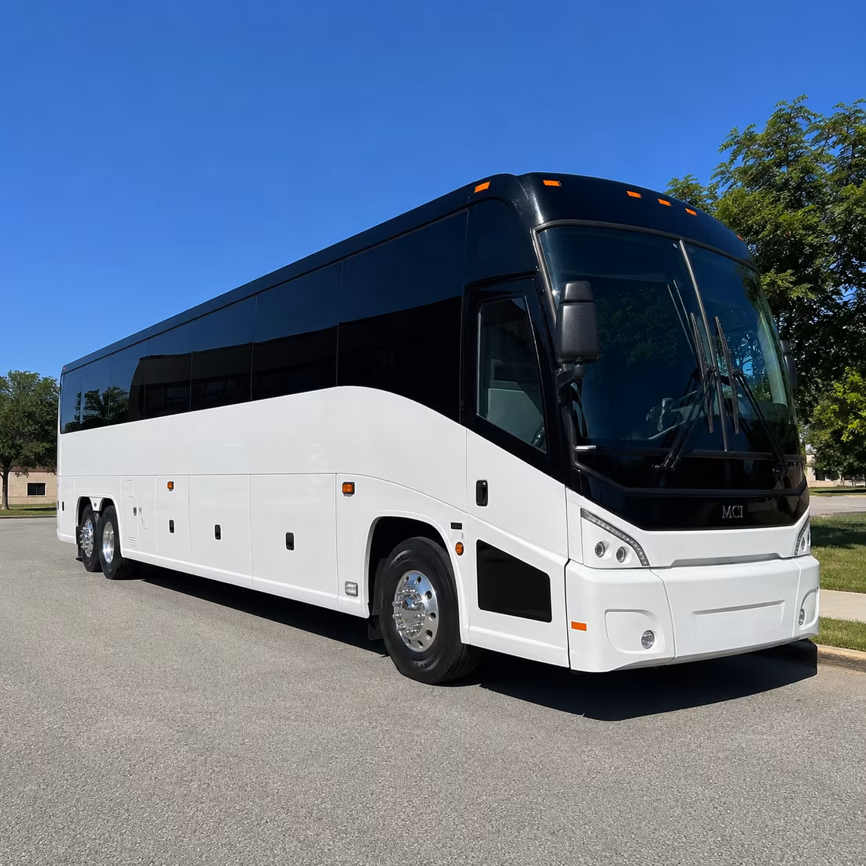 largo 40 passenger charter bus