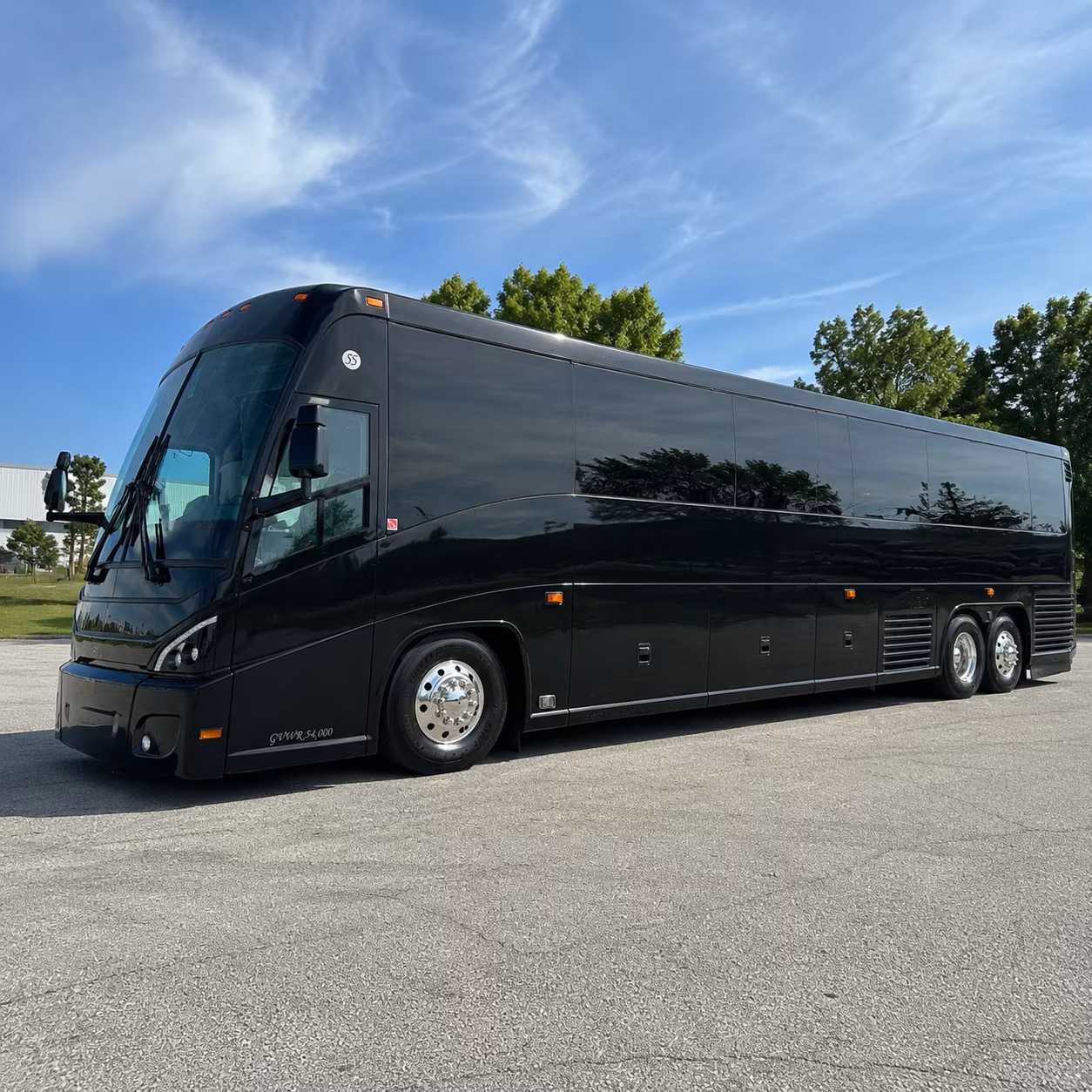 largo 47 passenger charter bus