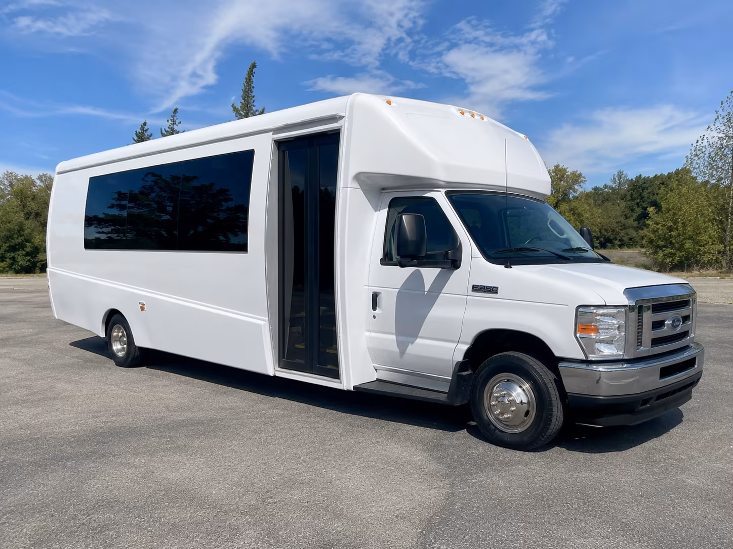 largo bus rental service area