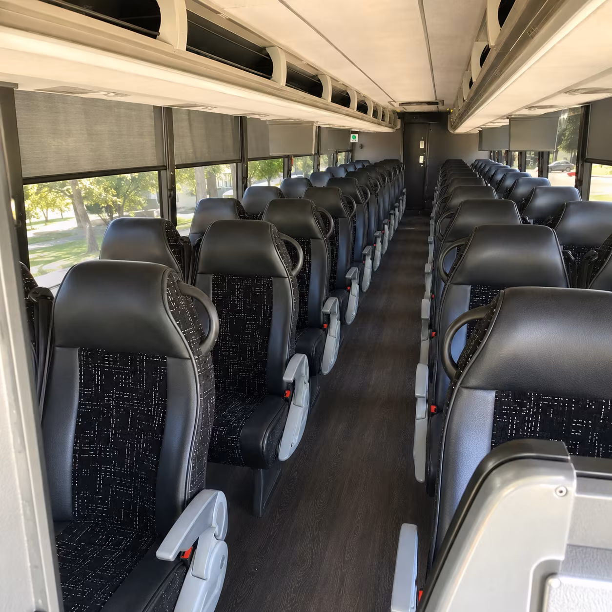 largo bus rentals