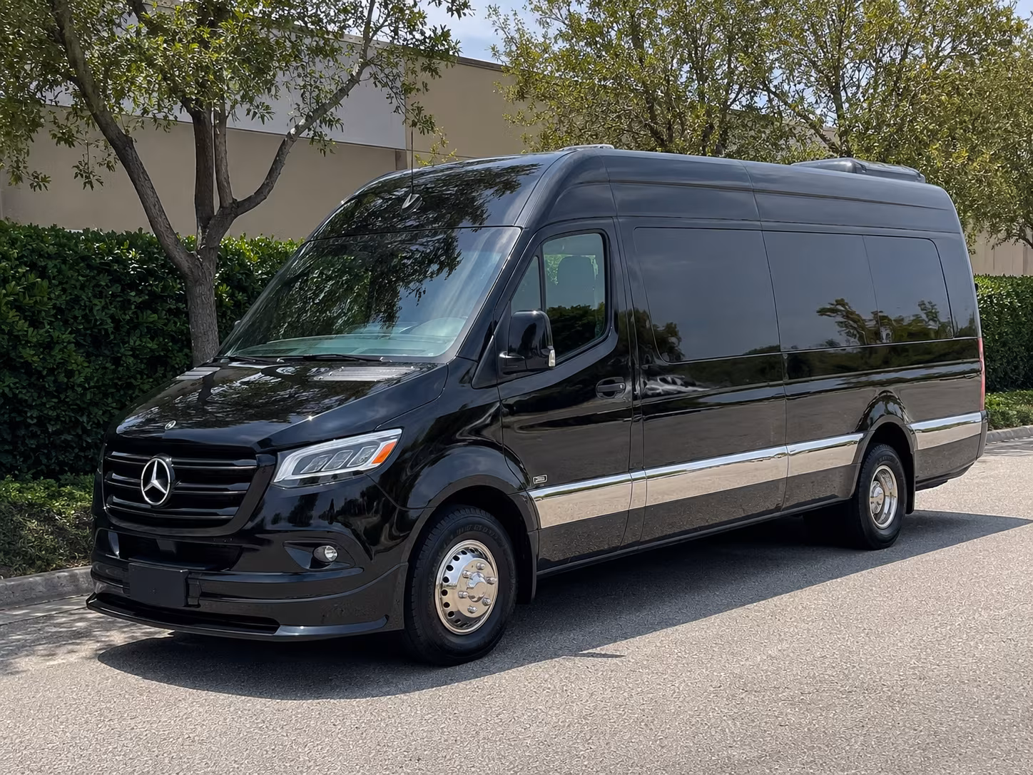 largo sprinter van with driver