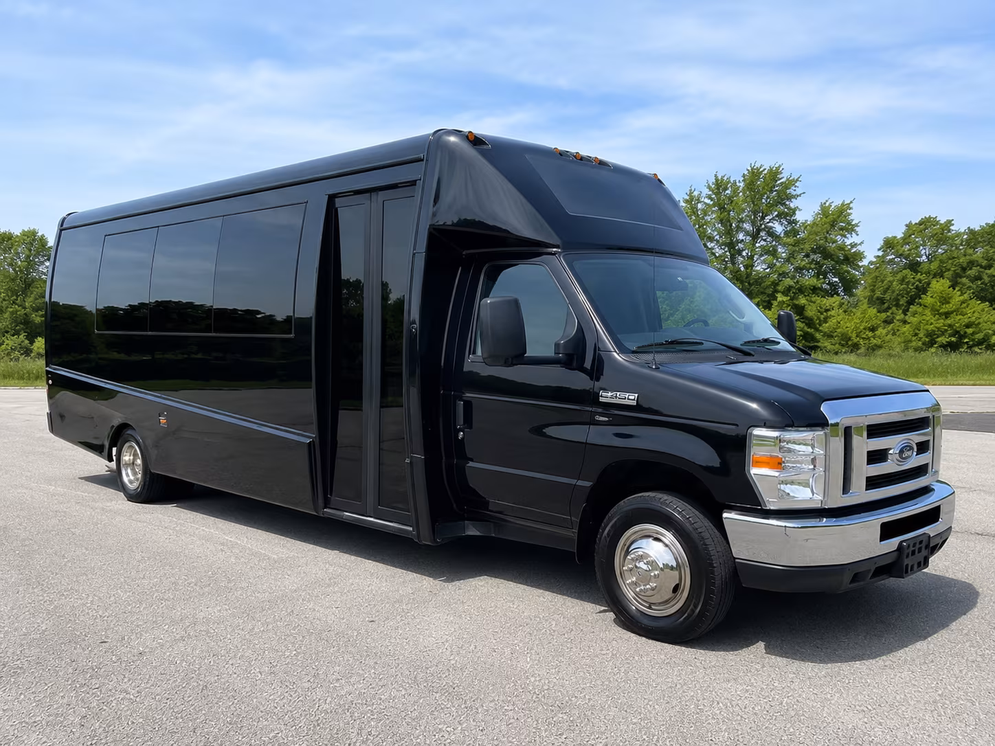 weekly worship shuttle buses for largo congregations